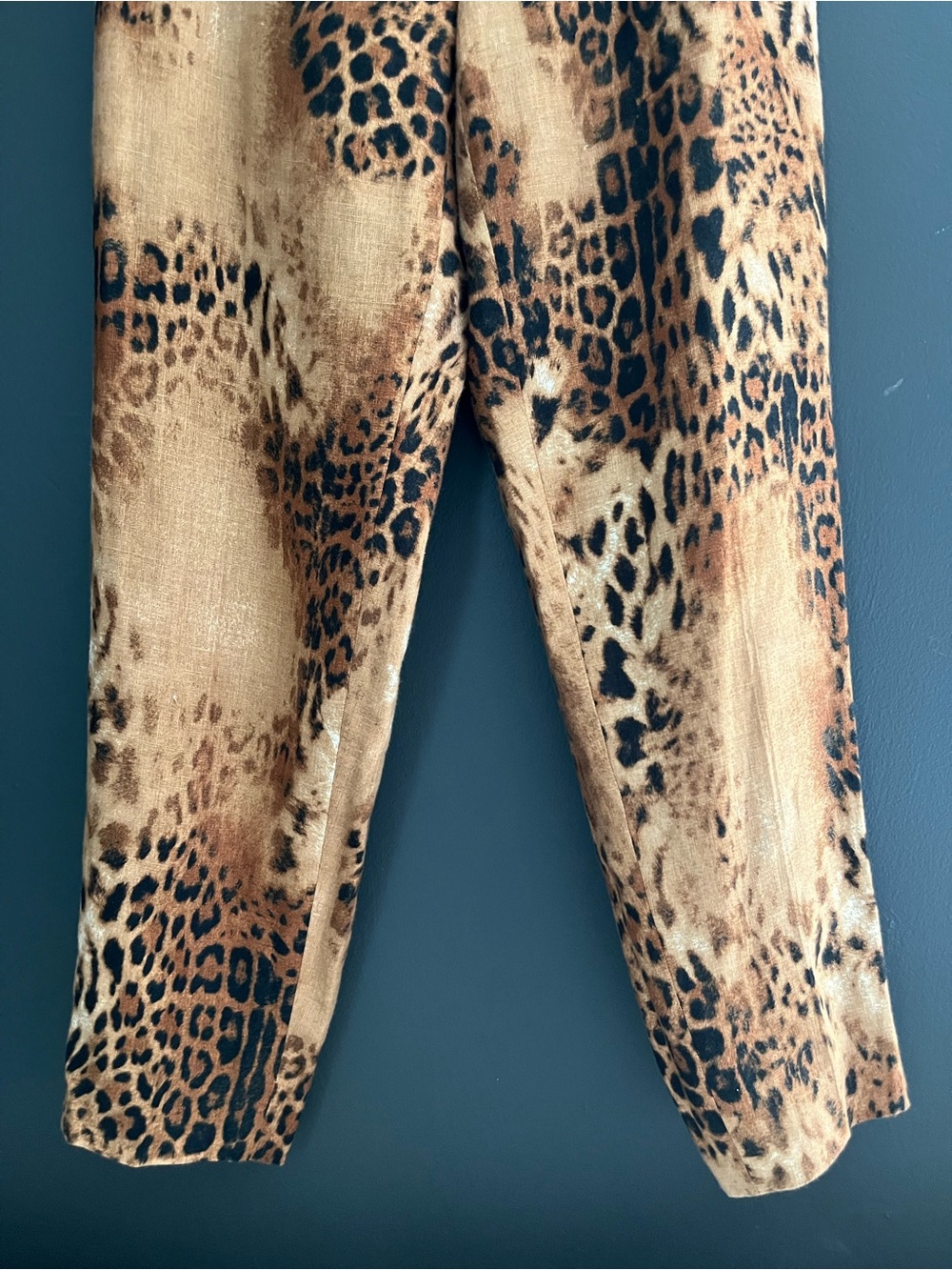 Vintage Leopard Print High Waist Slim Tapered 100% Linen Pants - Brown & Black - Picture 4 of 13